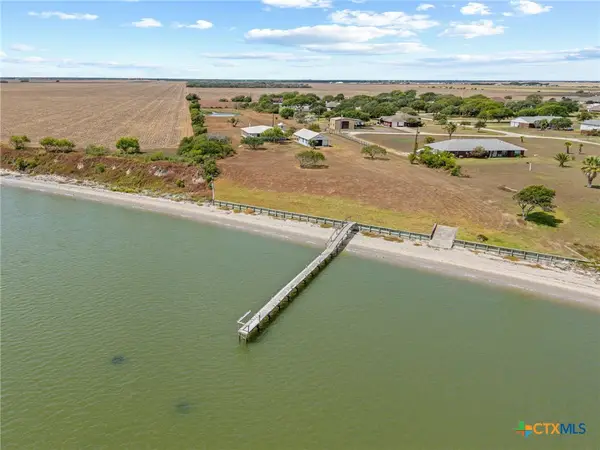 96 E Meadowlark Drive, Port Lavaca, TX 77979