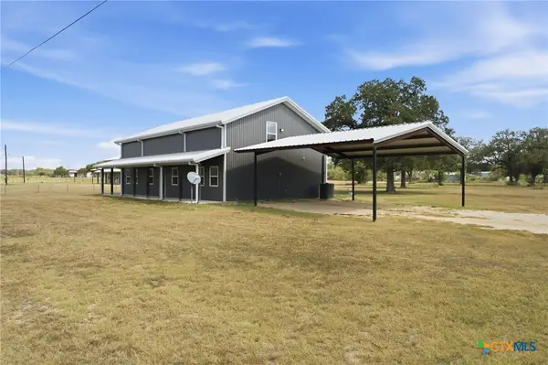 475 Cross Road, Kingsbury, TX 78638