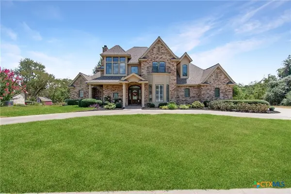 121 Wallace Boulevard, Cameron, TX 76520
