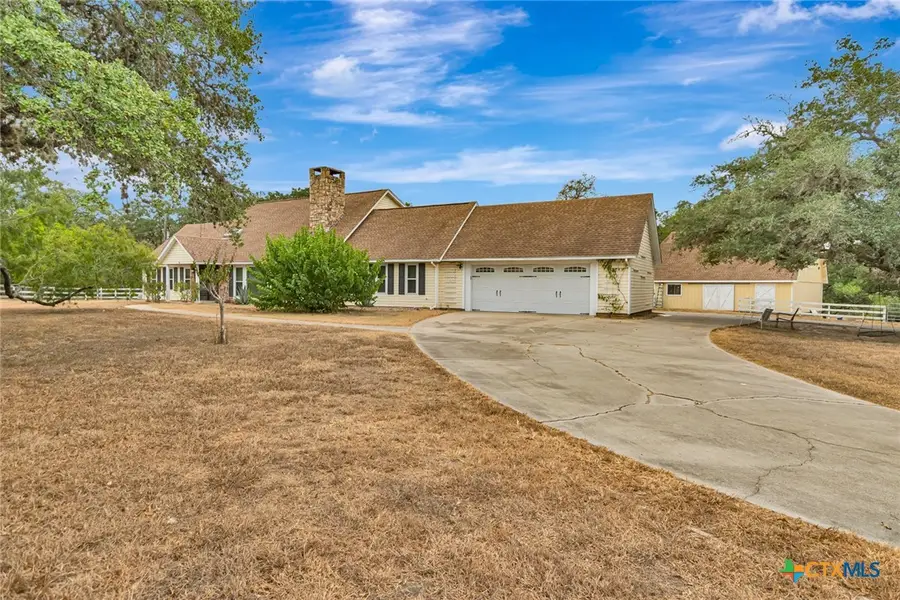 194 Westpark Avenue, Victoria, TX 77905 - #3