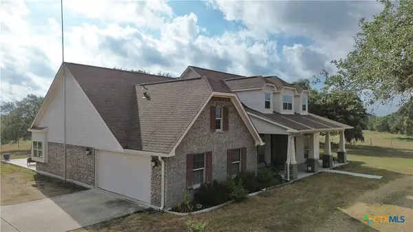 1684 Zengerle Rd, Cuero, TX 77954
