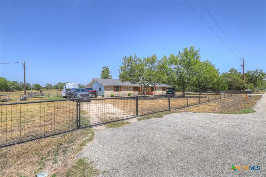 307 Valley Acres Drive, New Braunfels, TX 78130 - #2