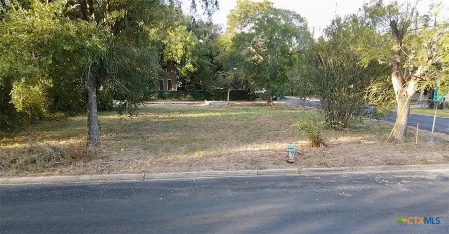 407 S Cameron Street, Victoria, TX 77901 - #2