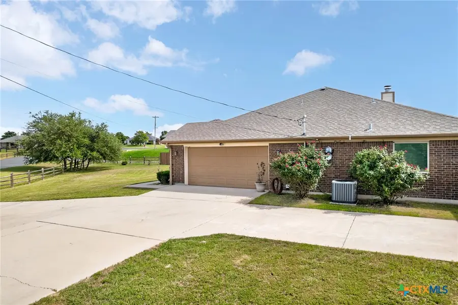 3941 Wells Drive, Kempner, TX 76539 - #3