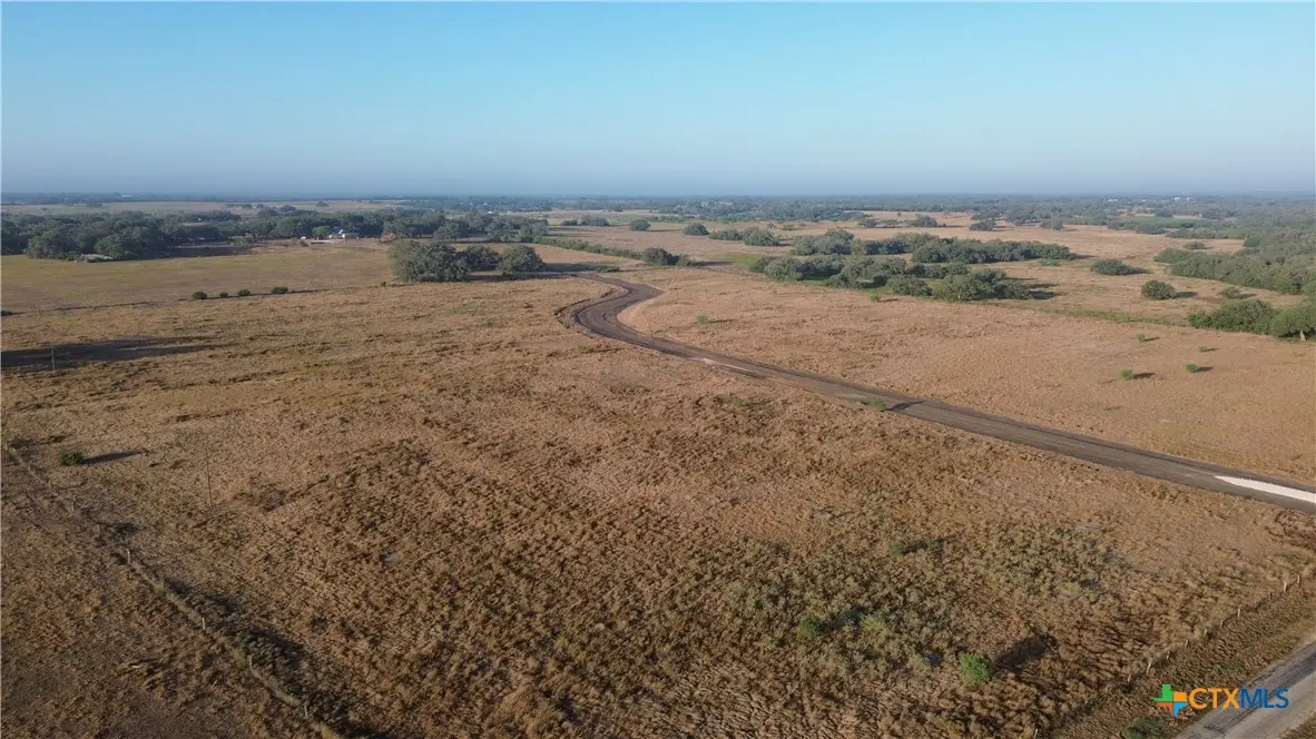 000 Seiler Rd, Goliad, TX 77963 - #1