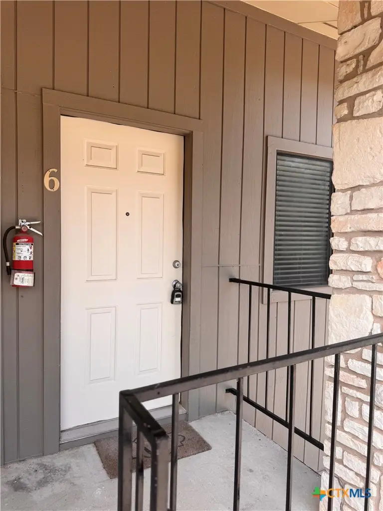 1256 Cougar Drive #6, Canyon Lake, TX 78133 - #2