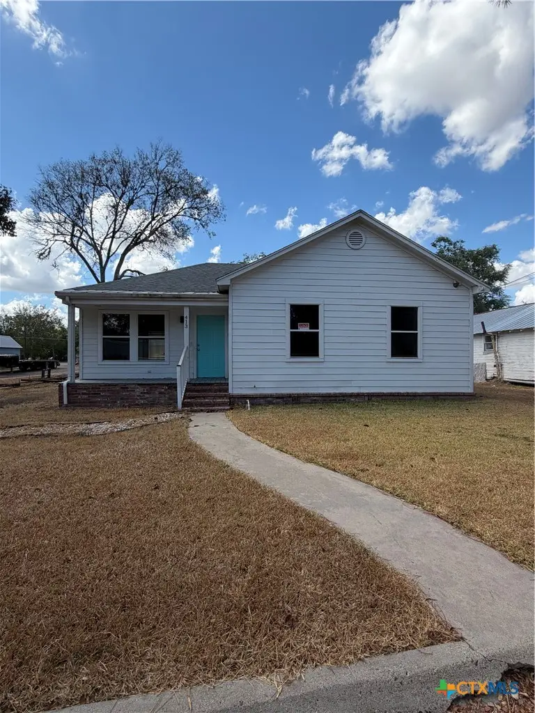 413 W Hamilton, Cuero, TX 77954 - #1
