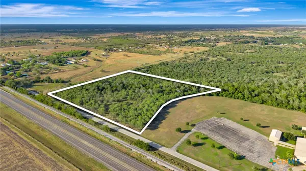 000 Nursery Drive, Victoria, TX 77904