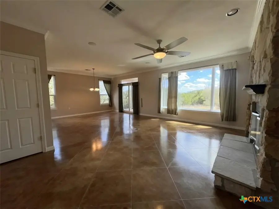 425 Crestwood Drive, Killeen, TX 76549 - #3