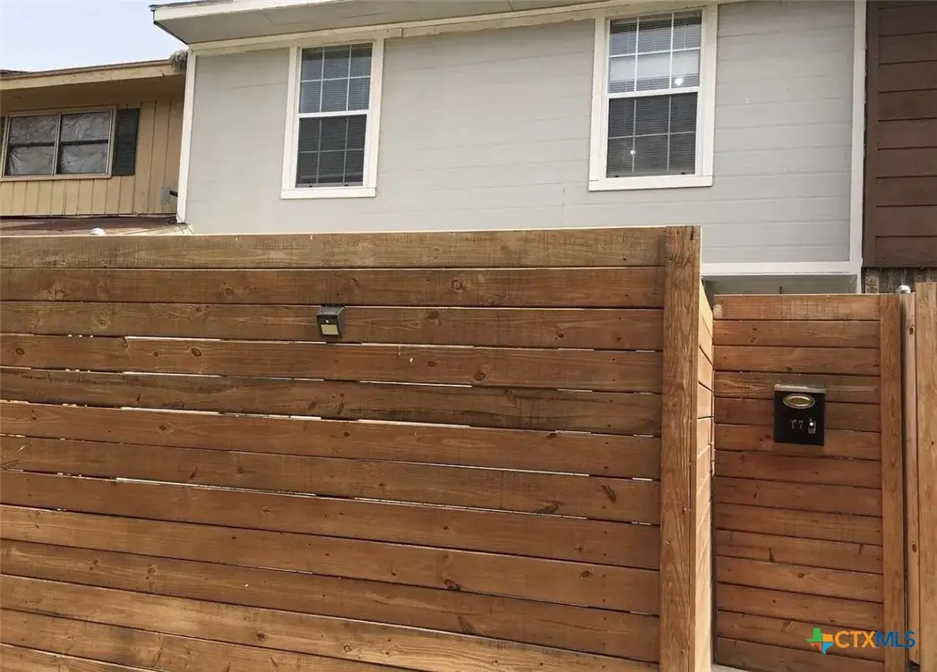 1905 N Ben Wilson Street #17, Victoria, TX 77901 - #1