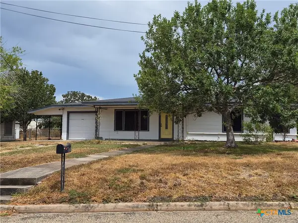 1010 E Church Street, Cuero, TX 77954