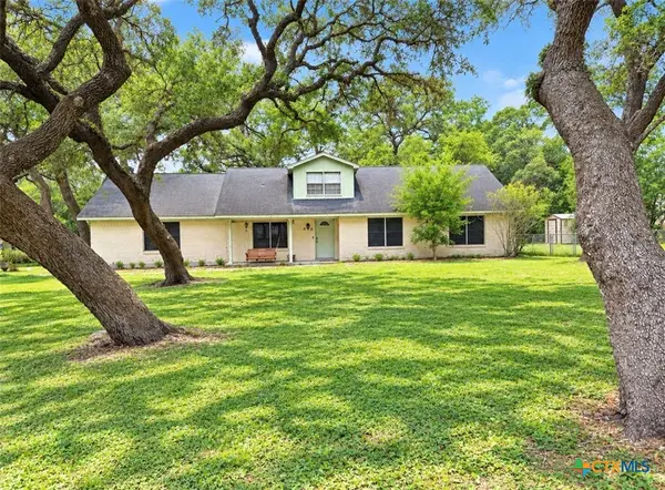 406 Royal Oak Drive, Victoria, TX 77905