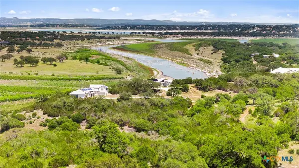 2153 San Jose Way, Canyon Lake, TX 78133
