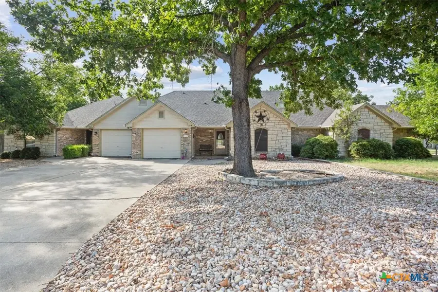 1006 W North Avenue, Lampasas, TX 76550 - #3
