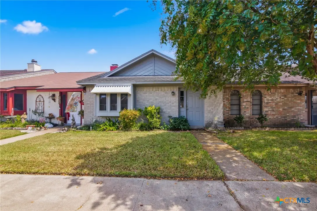 208 Versailles Street, Victoria, TX 77904 - #1