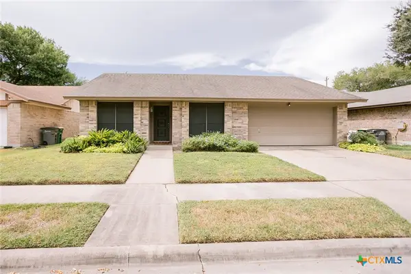 108 Cromwell Drive, Victoria, TX 77901
