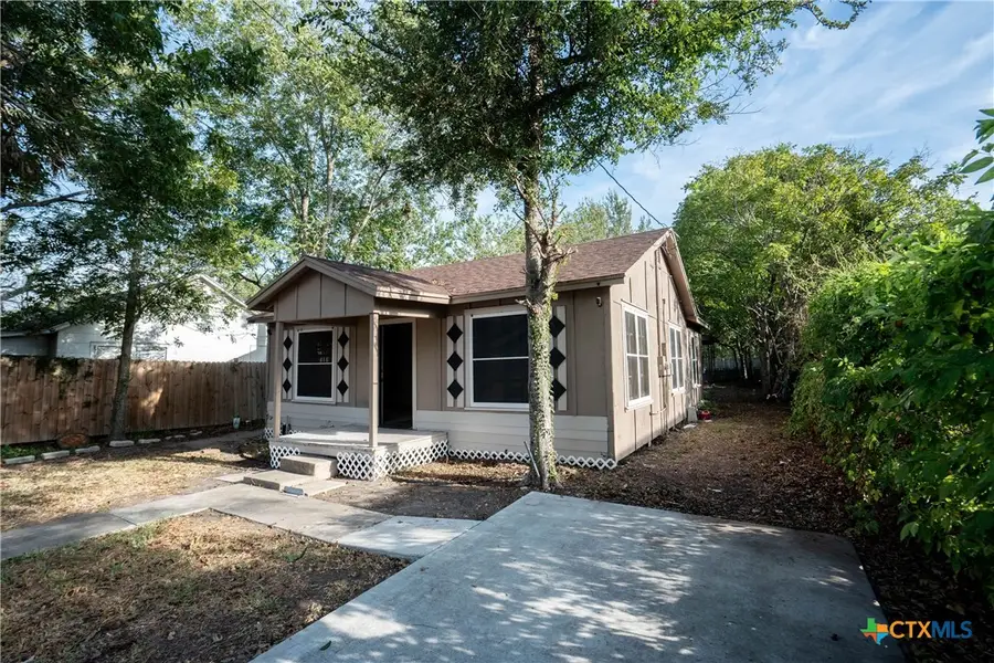 1408 E Power Avenue, Victoria, TX 77901 - #2