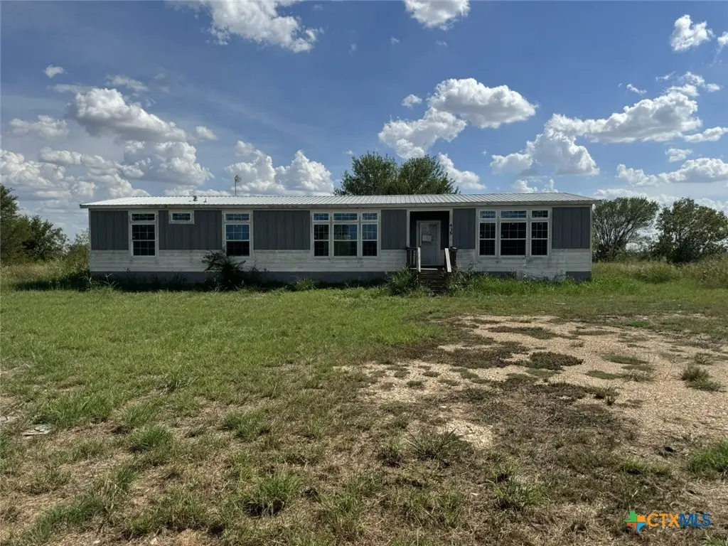 435 County Road 95d, Moulton, TX 77975 - #1