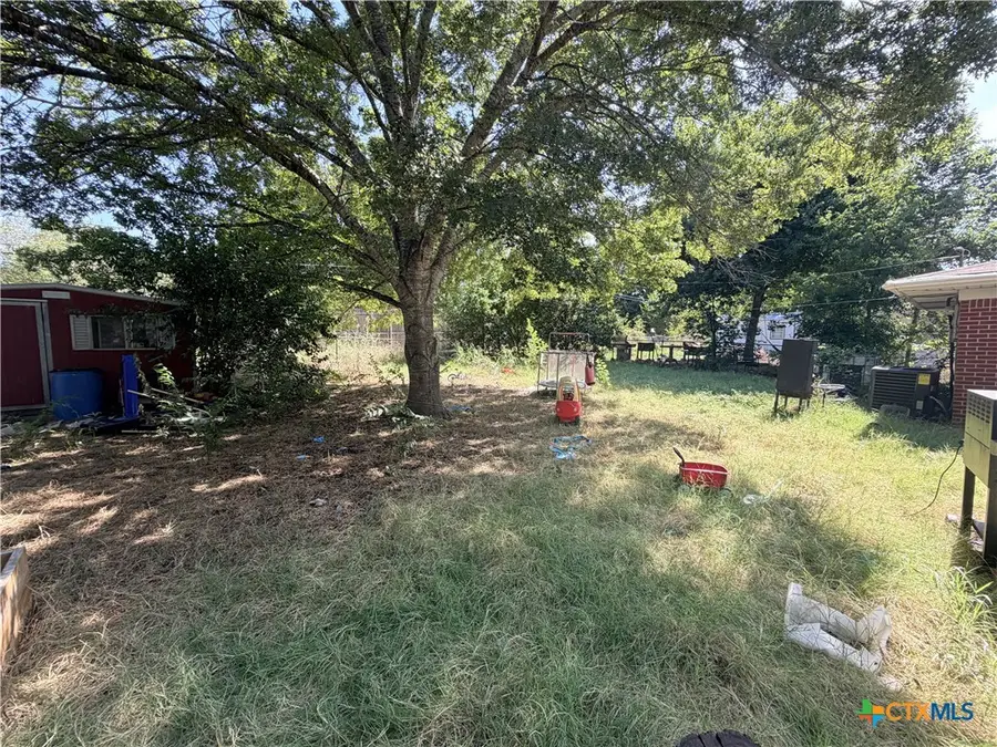 18 E Victory Avenue, Temple, TX 76501 - #3