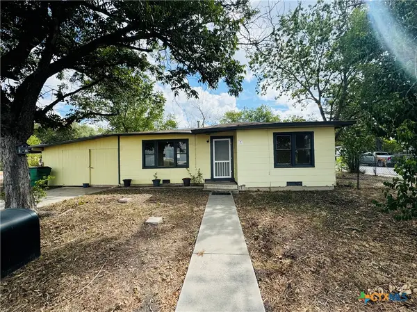 2003 N Guadalupe Street, Seguin, TX 78155