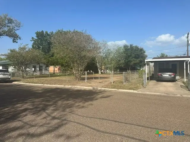 2908 Cedar Street, Victoria, TX 77901 - #3