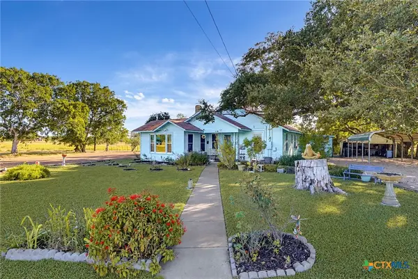 616 Lay Road, Lockhart, TX 78644