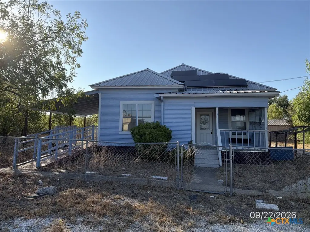 117 W San Saba Street, Lometa, TX 76853 - #1