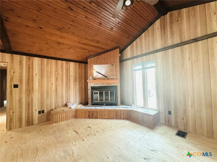 823 Mountain Road, Gatesville, TX 76528 - #3