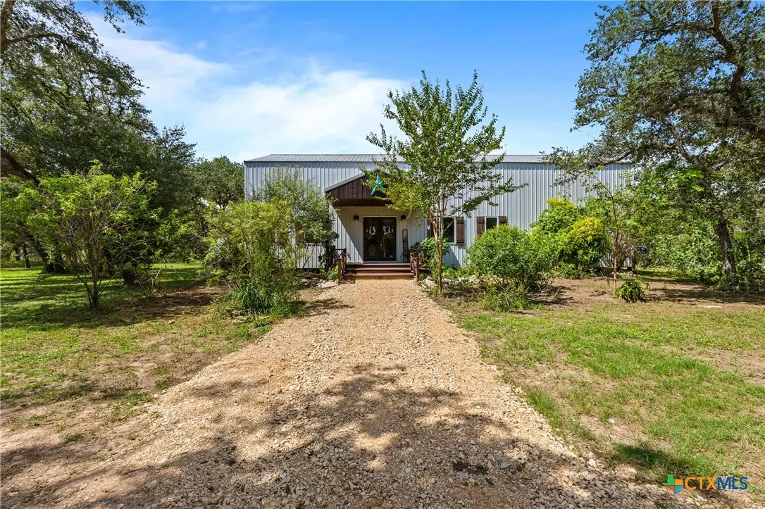 420 Private Road 2843, Edna, TX 77957 - #1
