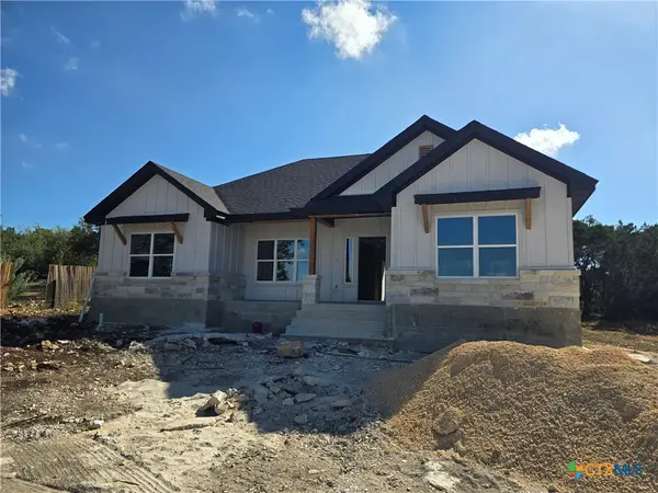 1221 Lasso Loop, Canyon Lake, TX 78133