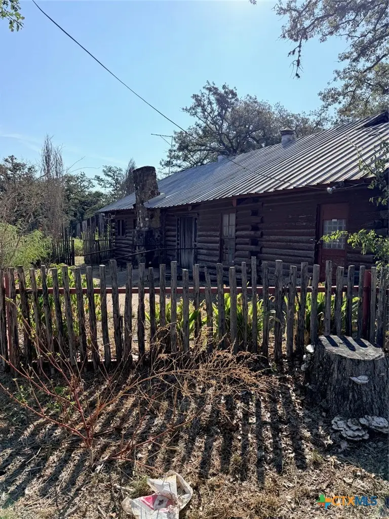16057 E Highway 90, Kingsbury, TX 78638 - #3