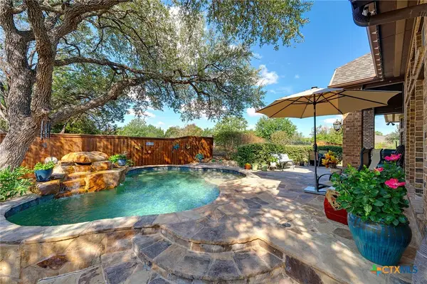662 Waratah Avenue, New Braunfels, TX 78132