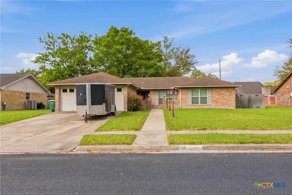 205 Westchester Drive, Victoria, TX 77904