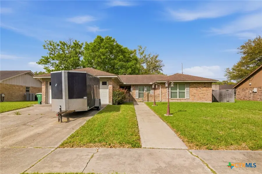 205 Westchester Drive, Victoria, TX 77904 - #2