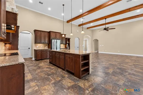 611 Shady Hollow, New Braunfels, TX 78132