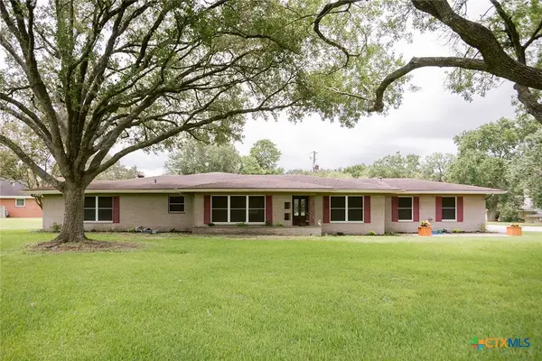 12 Jade Drive, Victoria, TX 77904