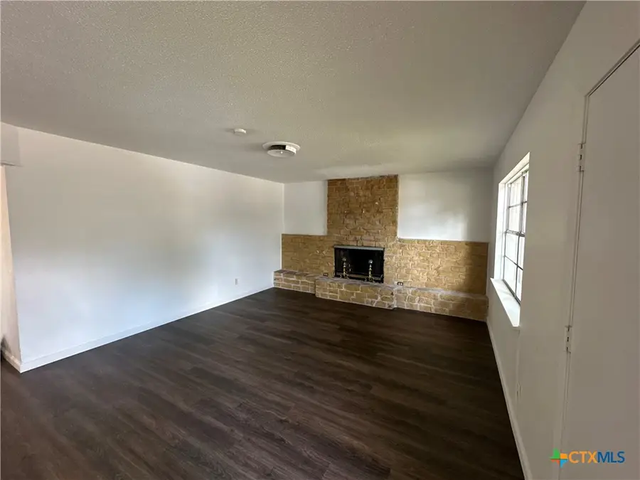 501 Ridge Street, Copperas Cove, TX 76522 - #2
