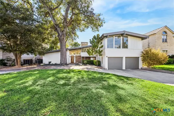 545 Admiral Benbow Lane, McQueeney, TX 78123