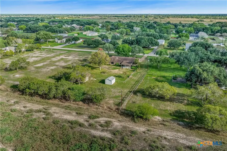 540 Crawford Drive, Victoria, TX 77904 - #2