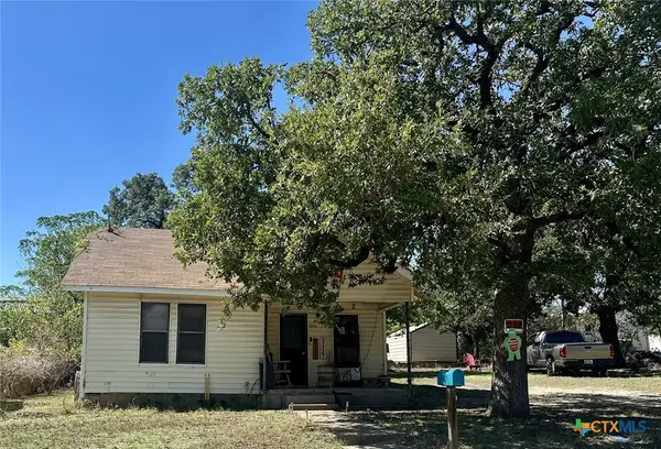 402 Live Oak Street, Gatesville, TX 76528