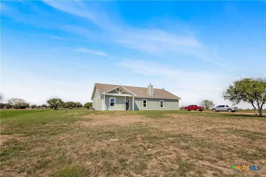306 Cr 430 Road, Hallettsville, TX 77964 - #2