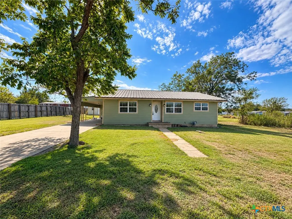 217 W Mesquite Avenue, Rogers, TX 76569 - #1