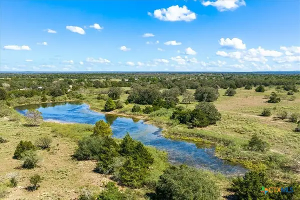 200 Lonita Lane, La Grange, TX 78963