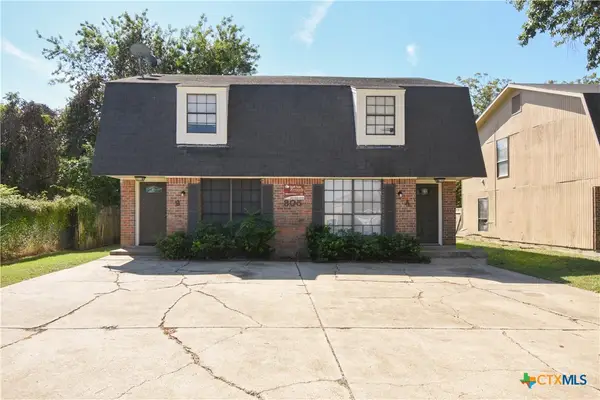 805 E Hiller Street, Victoria, TX 77901