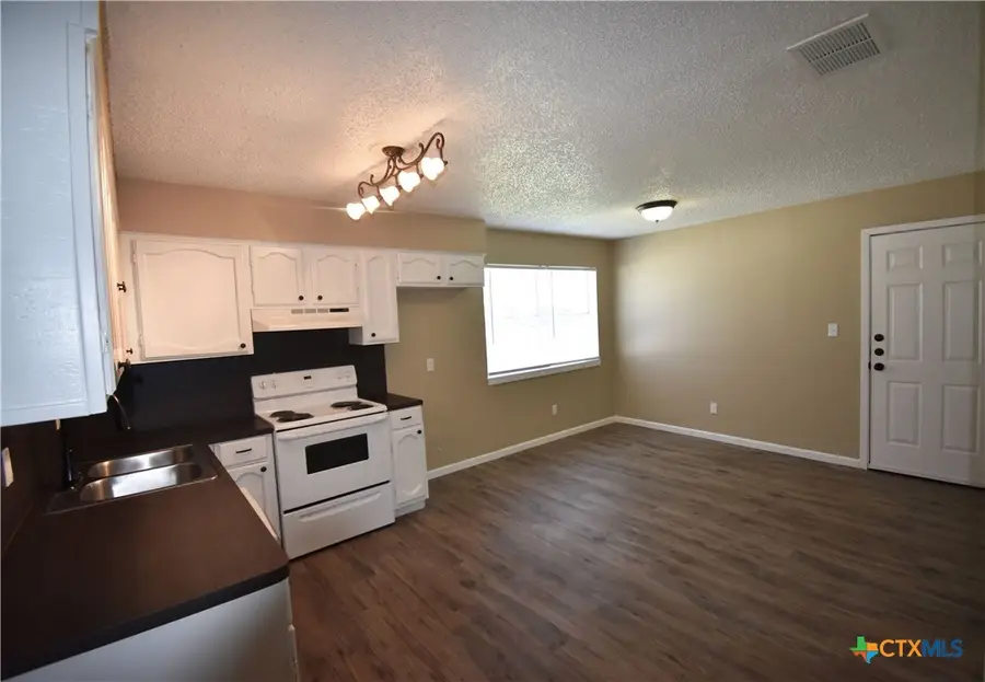 2206 Lova Drive, Victoria, TX 77901 - #3