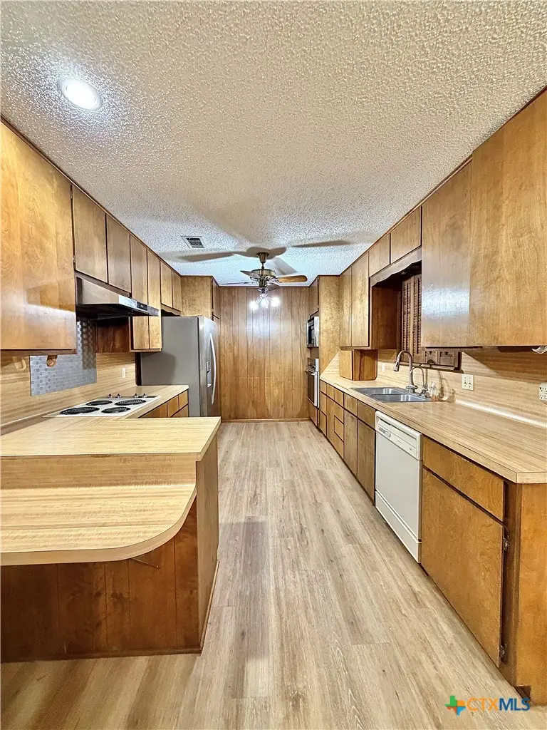 149 Spyglass Hill St, Port Lavaca, TX 77979 - #3