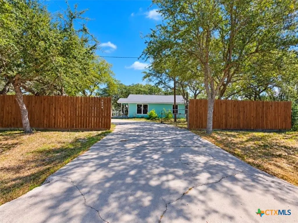 1534 San Antonio Street, Rockport, TX 78382 - #1