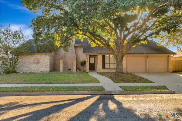 606 Santa Fe, Victoria, TX 77904
