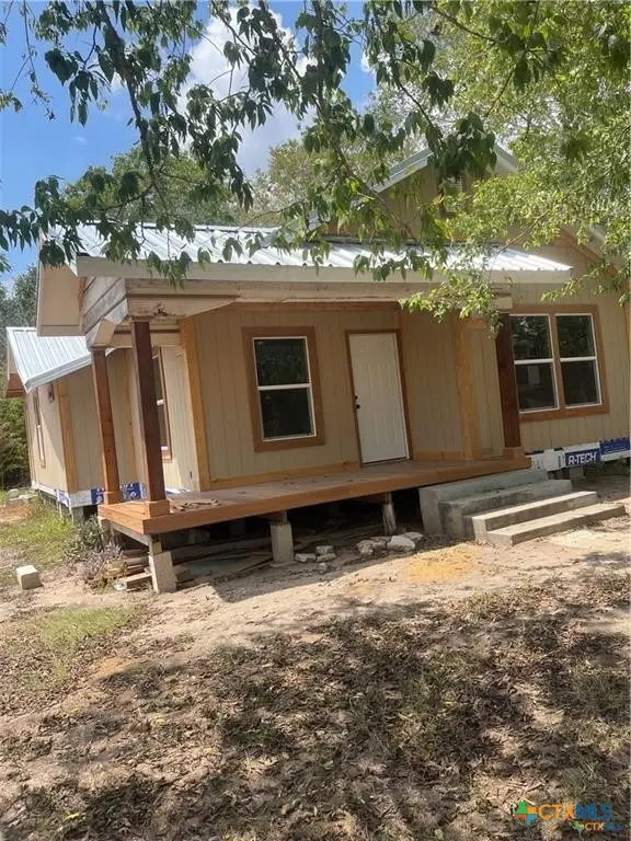 218 S Bright Street, Gonzales, TX 78629 - #1