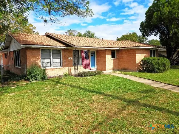 2508 Sam Houston Drive, Victoria, TX 77901
